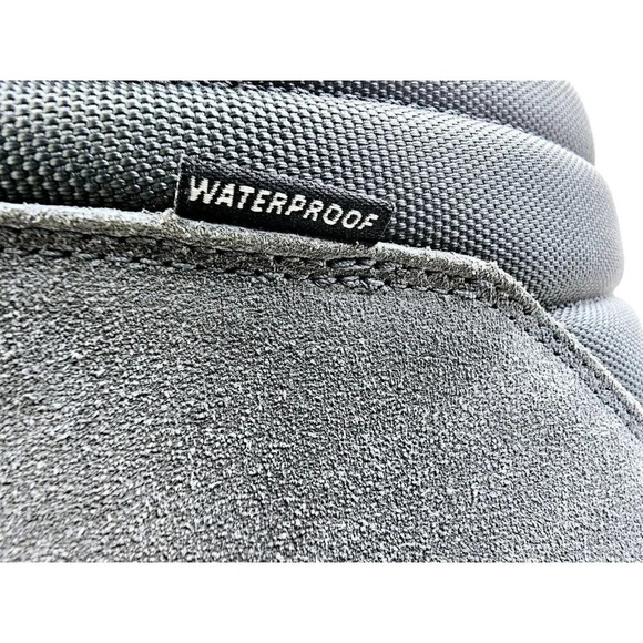 The North Face size 14 Men\'s Chilkat IV Waterproof Boots Heat Seeker Gray Suede main image 10